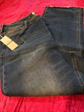 Herizon Women's Flare Jeans in Dark Blue Wash